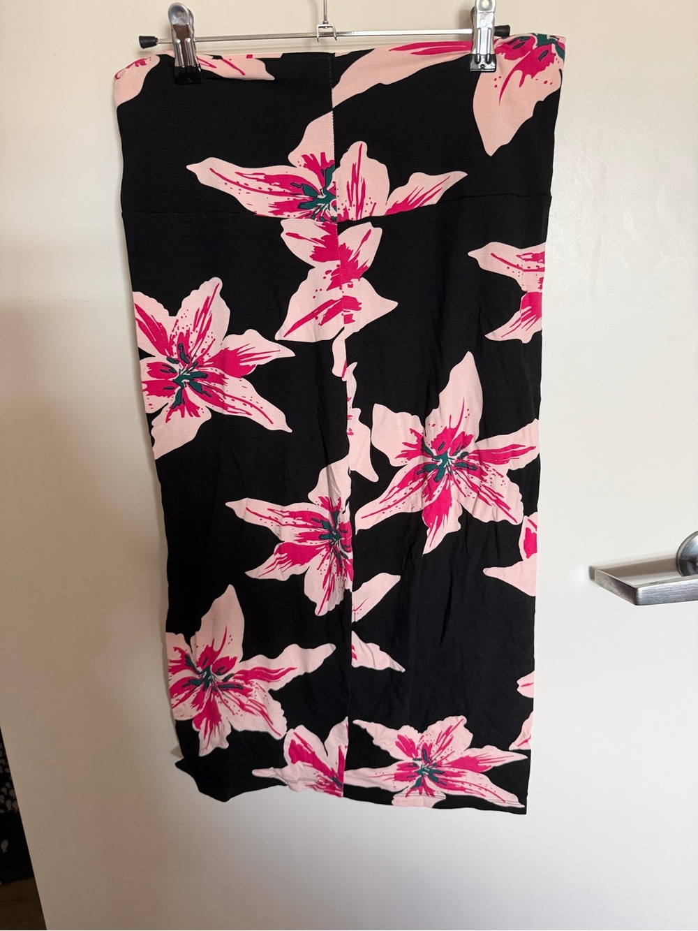Fighting Eel Black Midi Skirt with Pink Floral Print